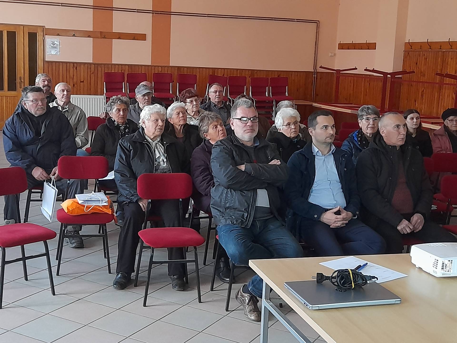 Održano predavanje i termin provjere sluha za umirovljenike