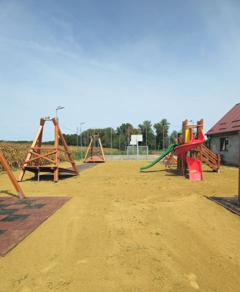 U ZAVRŠNOJ FAZI JE IZGRADNJA MULTIFUNKCIONALNOG SPORTSKOG IGRALIŠTA U ČIČKOVINI