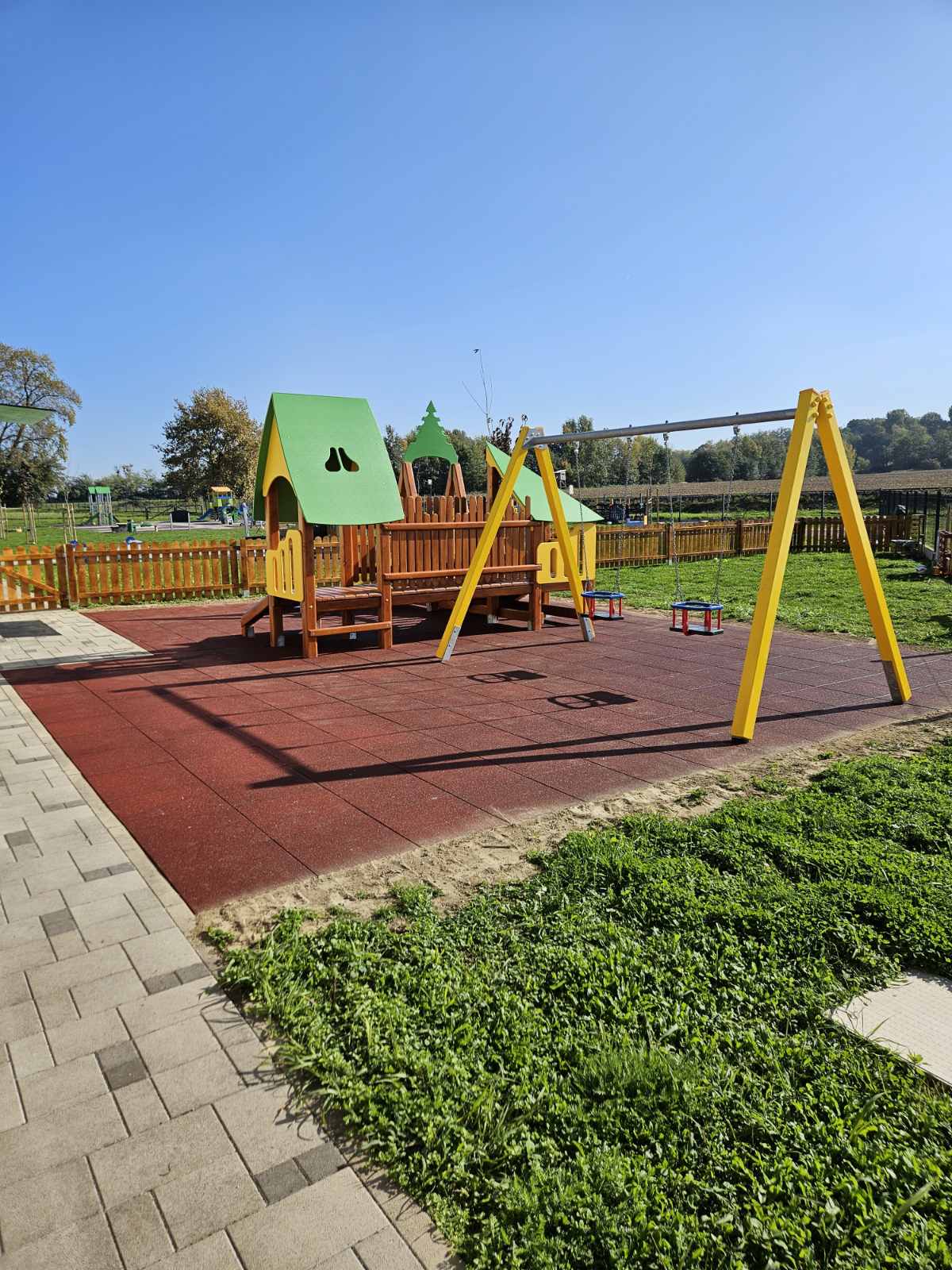 OPREMANJE IGRALIŠTA DJEČJEG VRTIĆA VLAKIĆ MARTIJANEC