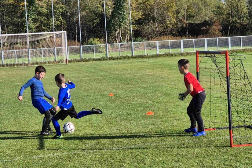 Liga limača predškolske dobi u Čičkovini okupila oko 120 malih nogometaša
