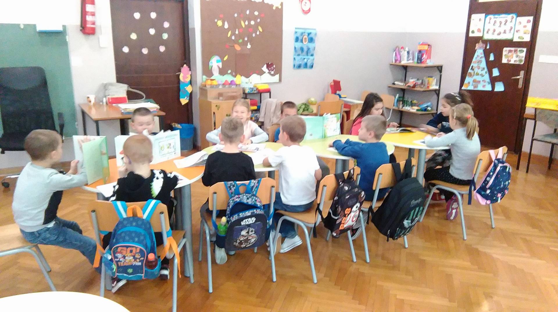 Projekt  “Ne dvoji nego smeće odvoji” – Podijeljene knjige o zaštiti okoliša najmlađima