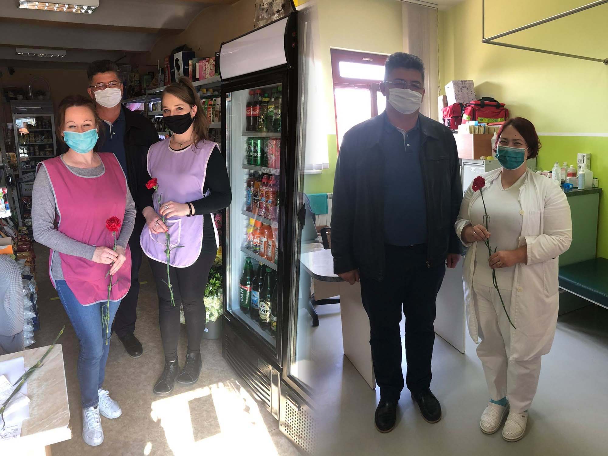 Povodom Dana žena darovani karanfili djelatnicama trgovina i javnih ustanova na području Općine Martijanec